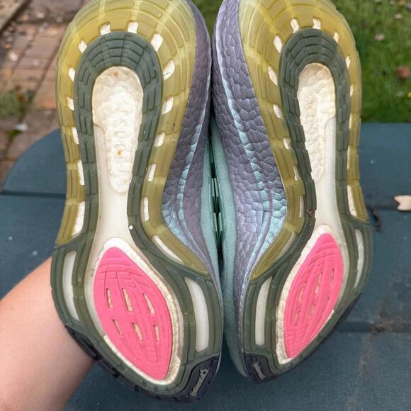 Women's Adidas Ultraboost 21 sneaker. "hazy Green" - Picture 4 of 6